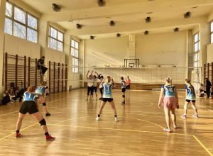 Kolejny etap zawodów piłki siatkowej dziewcząt w XXIII LO