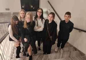 Uczniowie na spektaklu w Teatrze Wielkim