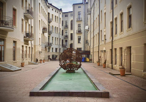 Podwórko przy ulicy Piotrkowskiej 67