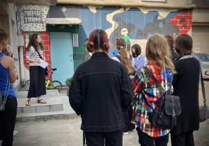 Mural przedstawiający Fiata 126p Malucha