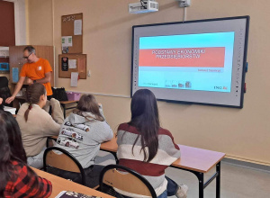 Interaktywnie w świat ekonomii i historii